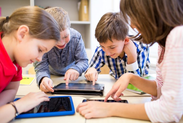 5 Benefits of Exposing Young Children to Technology