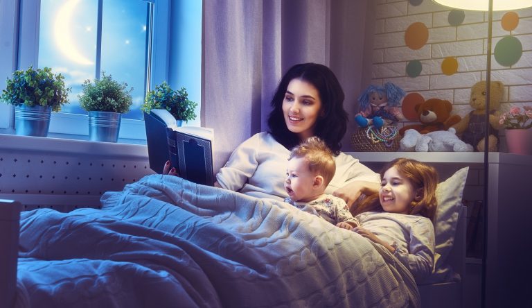 Tips For Parents- Reading Bedtime Stories to Your Baby
