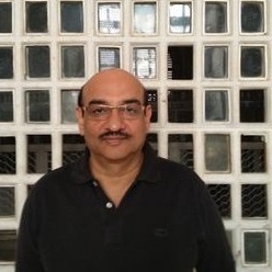Dr Ajay Valia