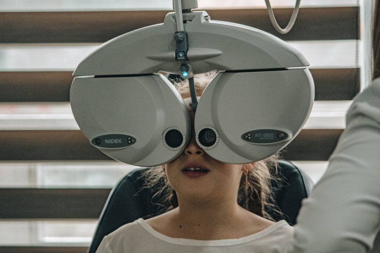 How to choose the best Pediatric Ophthalmologist for your child