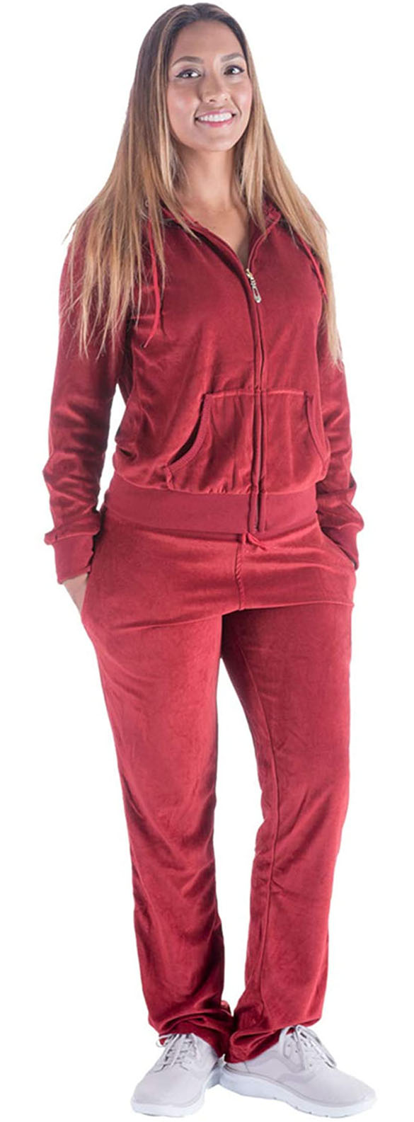 product2 - 12 Best Stylish Sweatsuits for Women in 2021