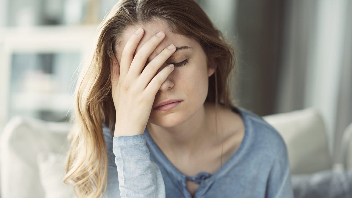women stressed - What mental illness is caused by childhood trauma?