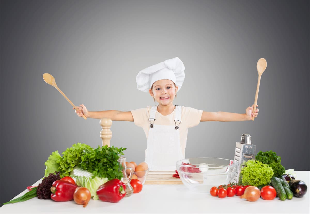 kids foods - How To Introduce Your Kids To Cooking