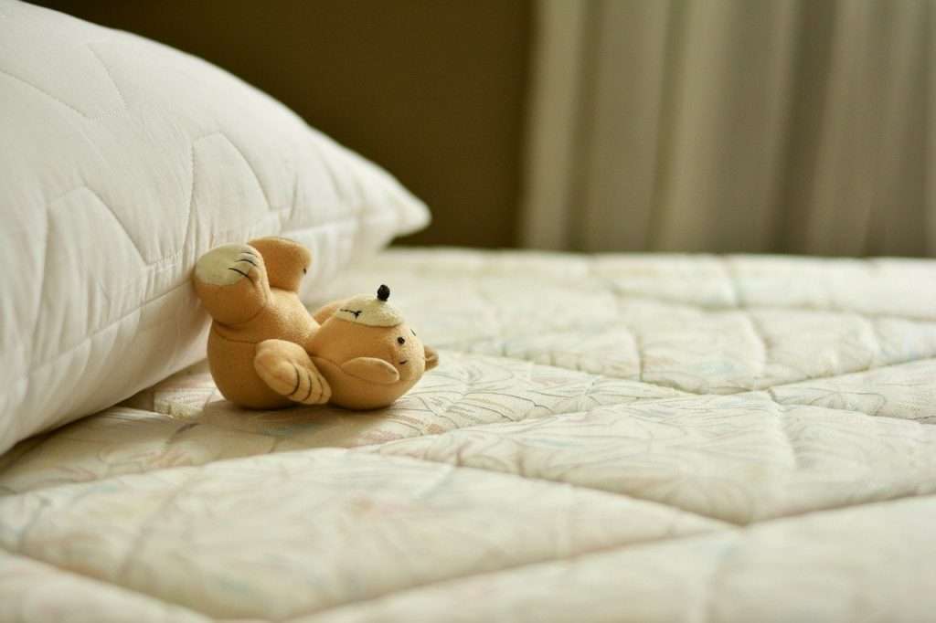 mattress 2489615 1280 1024x682 - How Choosing the Best Mattress Can Help Your Little Ones Sleep Better