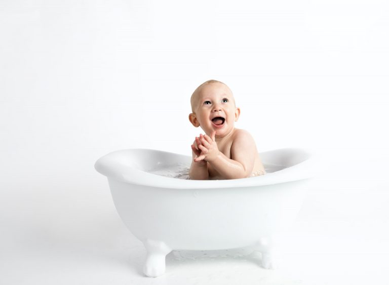 What is the Best Time to Bathe a Newborn?