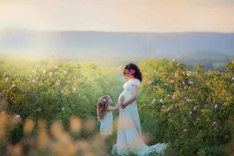 Maternity Photoshoot: 5 Tips To Achieve The Best Results