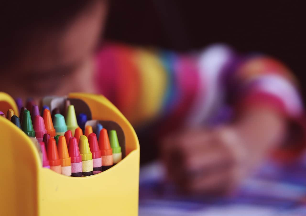 crayons 1209804 1280 - When do Kids Learn Colors?