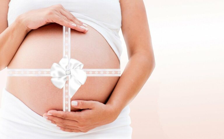 How to Deal with Your Plus-Size Pregnancy Belly?