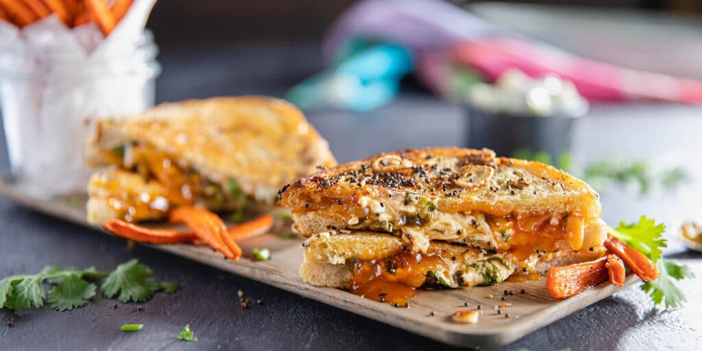 1400 700 vegan indianstylegrilledcheese horizontal 115c0e647c9de529bb1f6a05e9009ebb