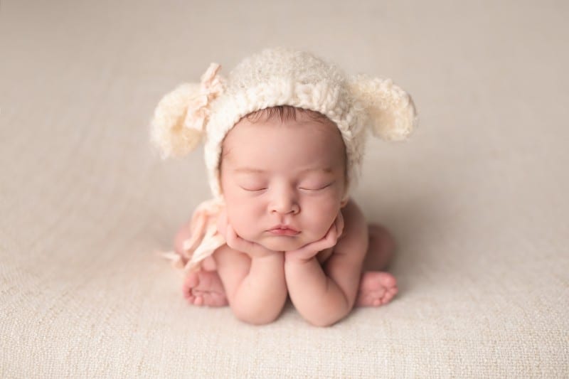rebecca danzenbaker newborn photography flow 3 800x533