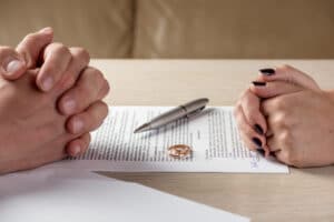 A Step-by-Step Guide to Navigating Divorce Proceedings and Rebuilding Your Life