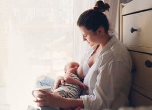 How to Breastfeed Newborn Baby: Tips, Positions and Stages of Breastfeeding