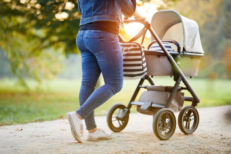 15 Best Baby Strollers in India Reviews, Price and Buying Guide 2022