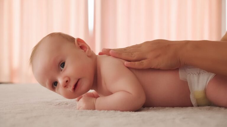 When to Start Oil Massage For Newborn Baby?