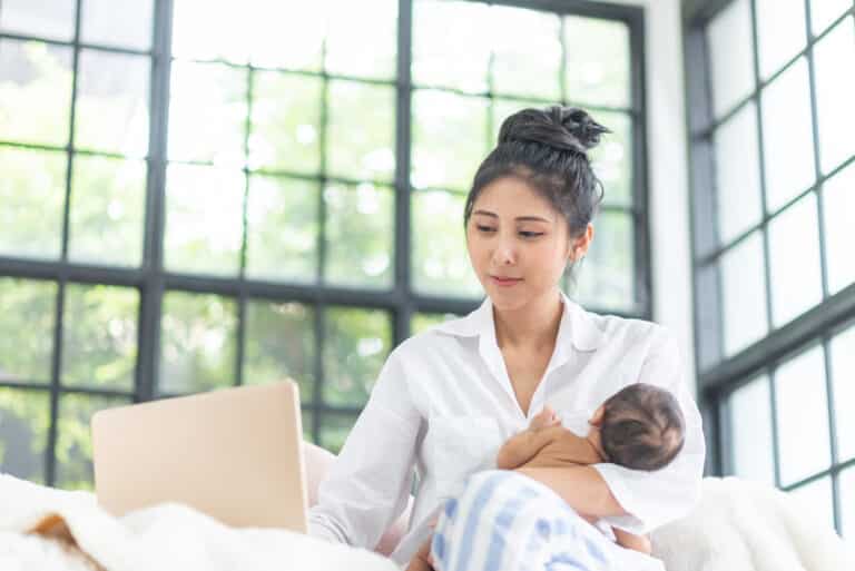 9 Simple Habits for Working Moms to Balance Work-life and Personal Space