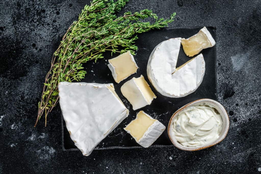 cheese platter camembert brie gorgonzola and bl 2021 12 09 02 46 17 utc(2)(1)