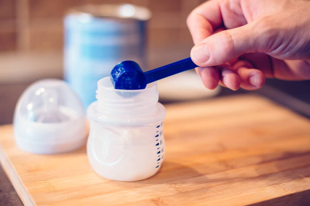 Formula Feeding Guidelines How Much, Preparation, and Storage MOM