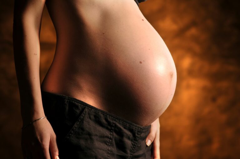Mole Changes During Pregnancy, What’s Normal & What’s Not?