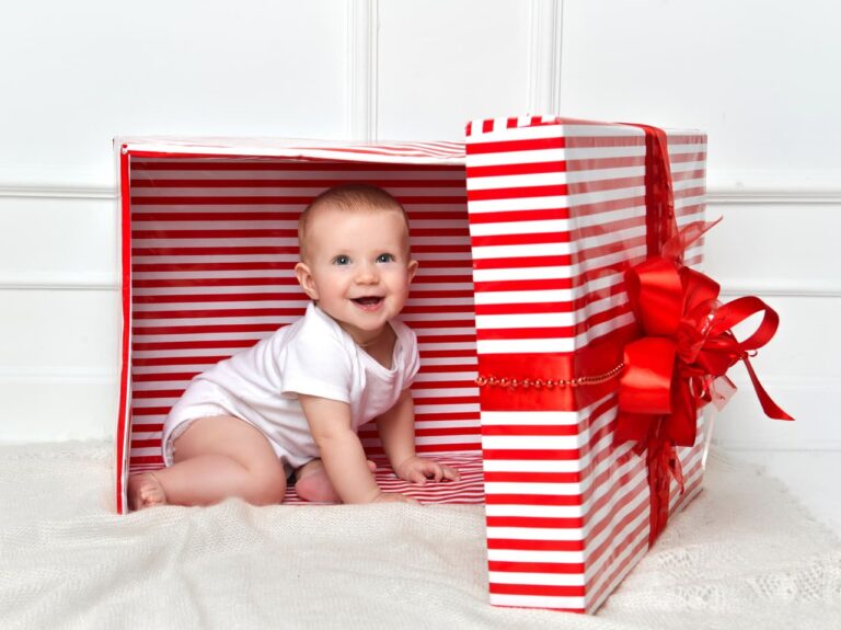 The Art Of Choosing The Perfect Baby Gift: An Essential Guide