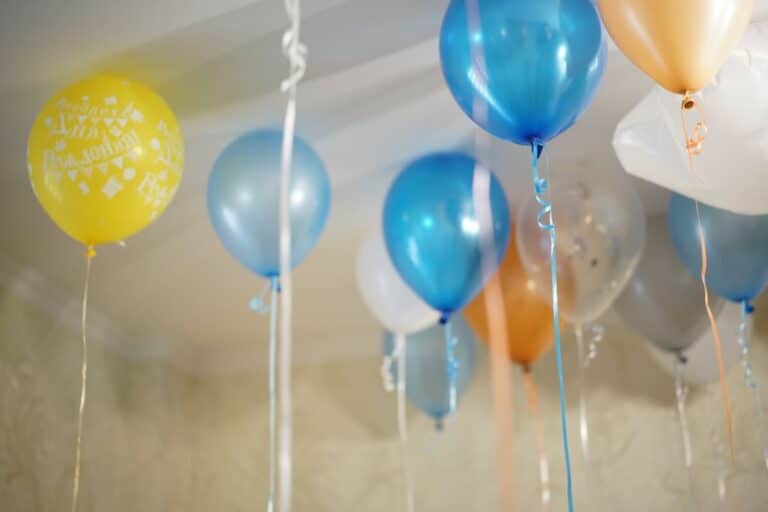 17 Simple And Cute Ideas Of Balloon Decoration For Birthday Party!