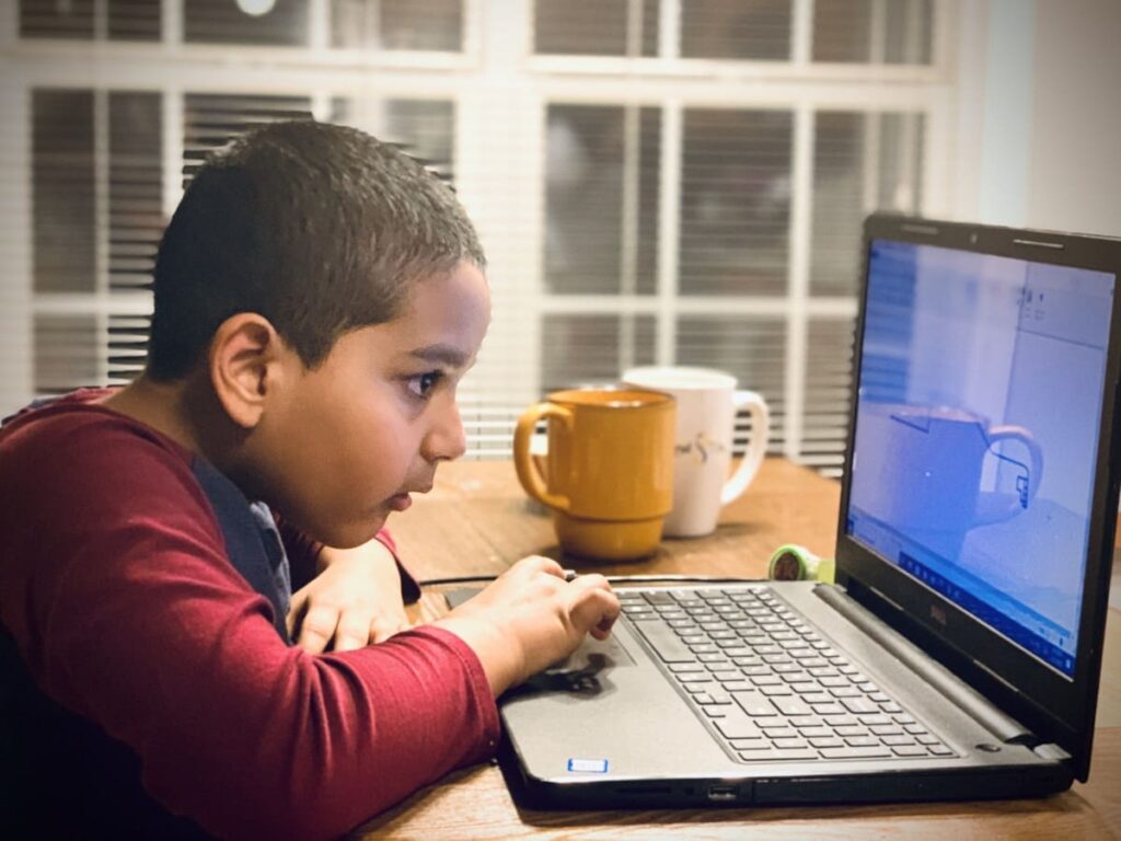 kid taking online class during covid 2022 11 16 22 06 00 utc(1)(1)