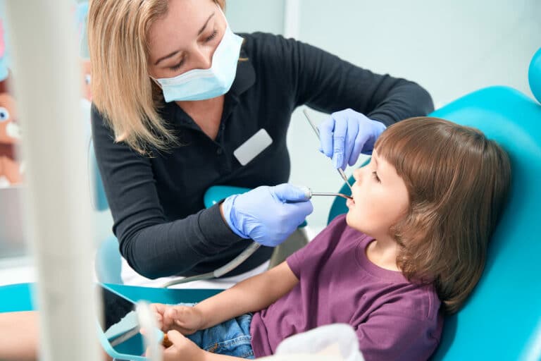 How to Choose Right Pediatric Dentist For Your Child?