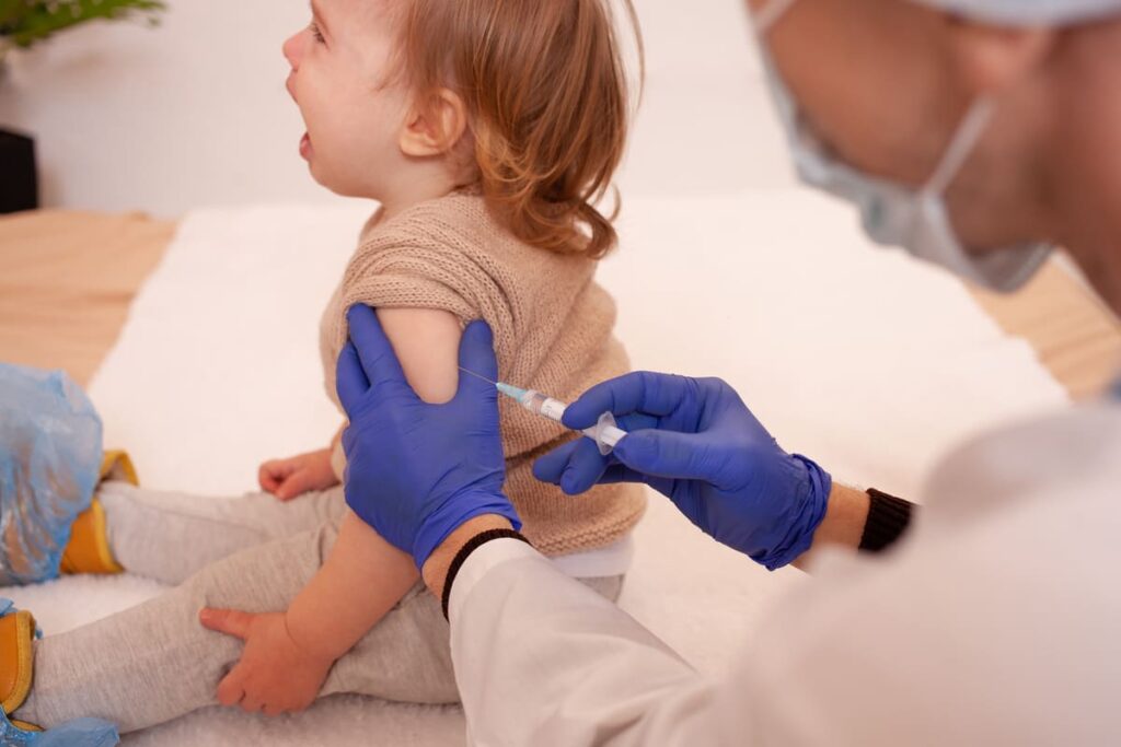 the doctor vaccinates the child against coronaviru 2021 10 21 02 41 36 utc(1)(1)