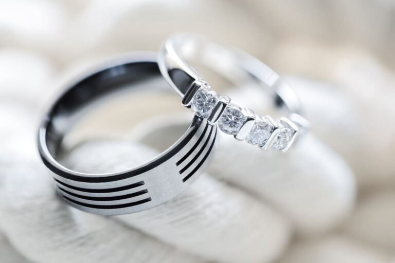 Platinum Rings for Women : Exploring Platinum’s Elegance and Price