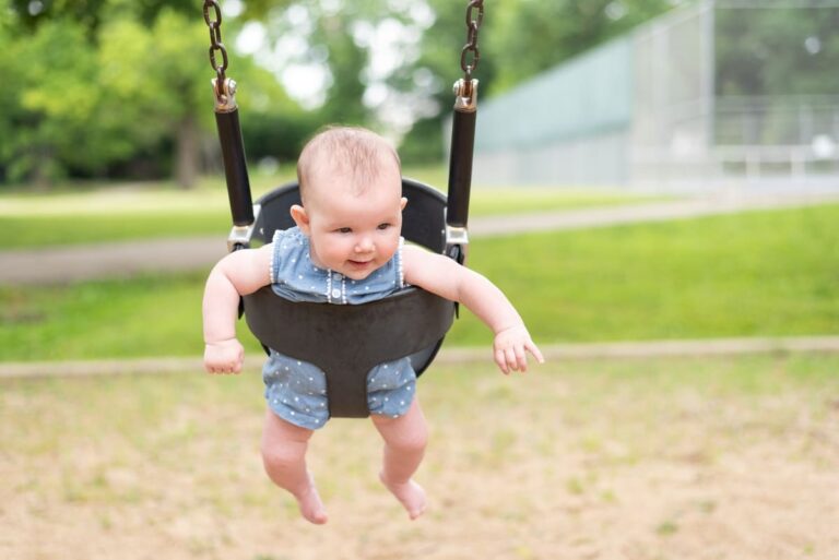 How to Use a Baby Swing?